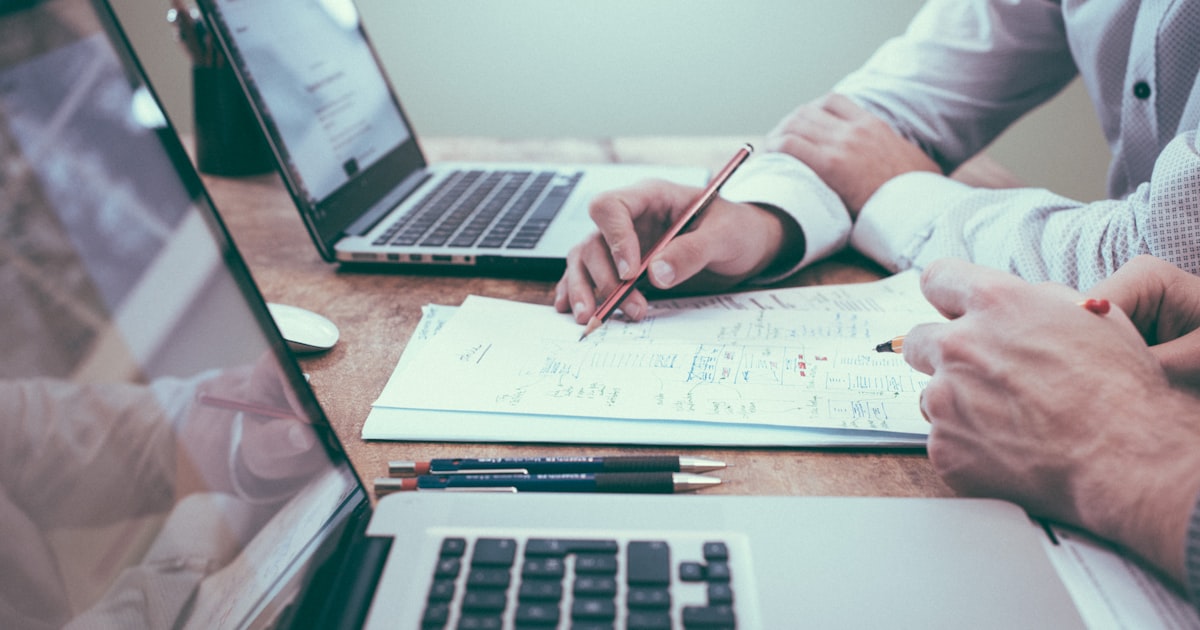 The Complete Guide to AI Agents for Product Managers (2025) thumbnail