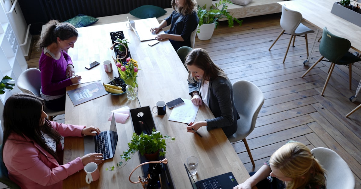 Best AI Agent for Project Management: Automate Tasks, Reporting &#038; Collaboration thumbnail