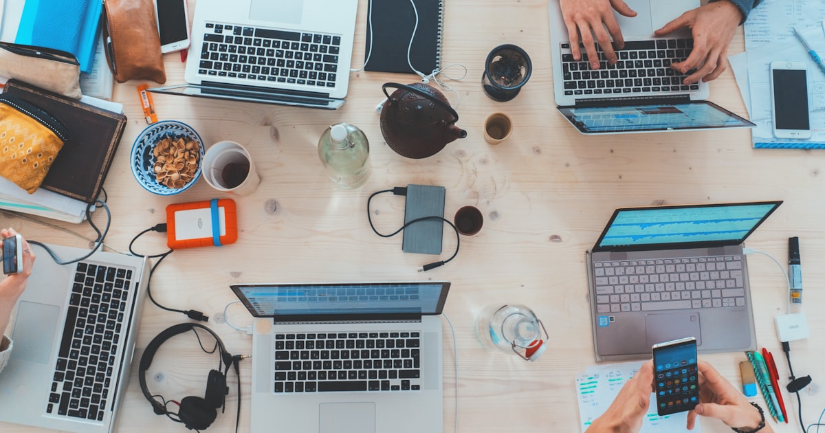 Improving Customer Service With Artificial Intelligence: A Complete Guide thumbnail