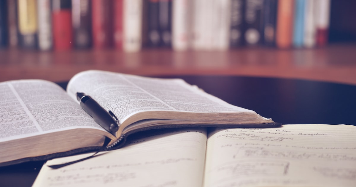 12 Top Knowledge Base Software Solutions in 2024 thumbnail